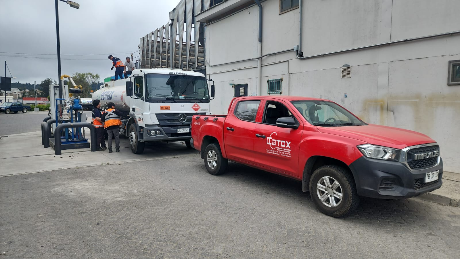 Flota de camiones Silva y Cía.